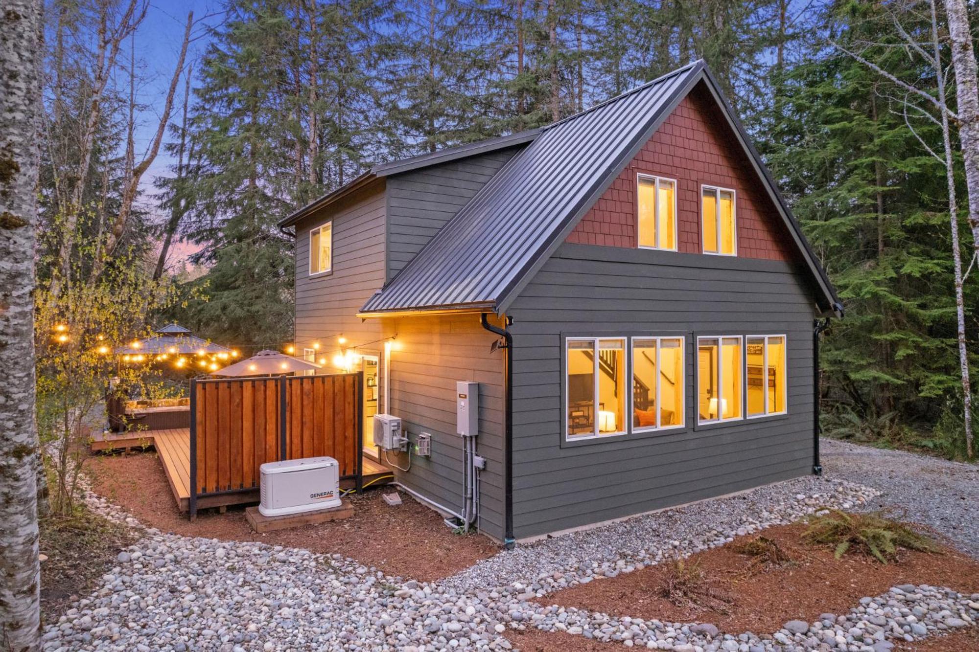 Villa Hikers Haven With Hot Tub - Near Mt Rainier! Ashford Esterno foto
